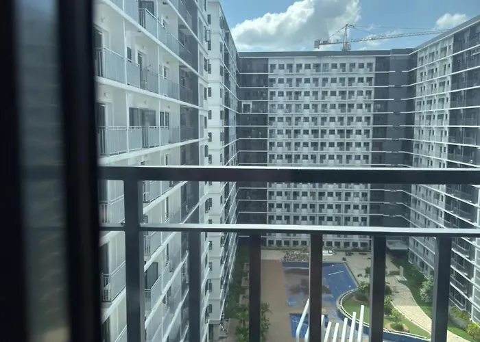 Jm's Crib Aparthotel 4*